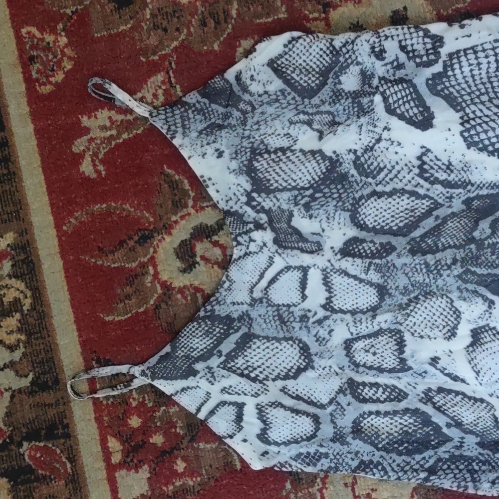 3/15 ๐ฆ Gorgeous Snakeskin Sundress - Picture 2 of 8
